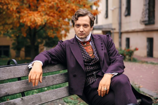 Марк Дробот: Життєвий Шлях, Кар’єра та Досягнення Відомого Акторa