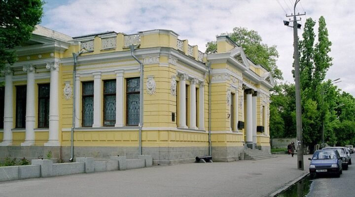 Музей Дніпра: головні експозиції та цікаві факти для відвідувачів