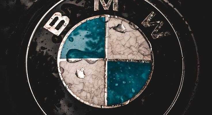 Значення BMW: Розшифровка та історія відомого автомобільного бренду Значення BMW: Розшифровка та історія відомого автомобільного бренду