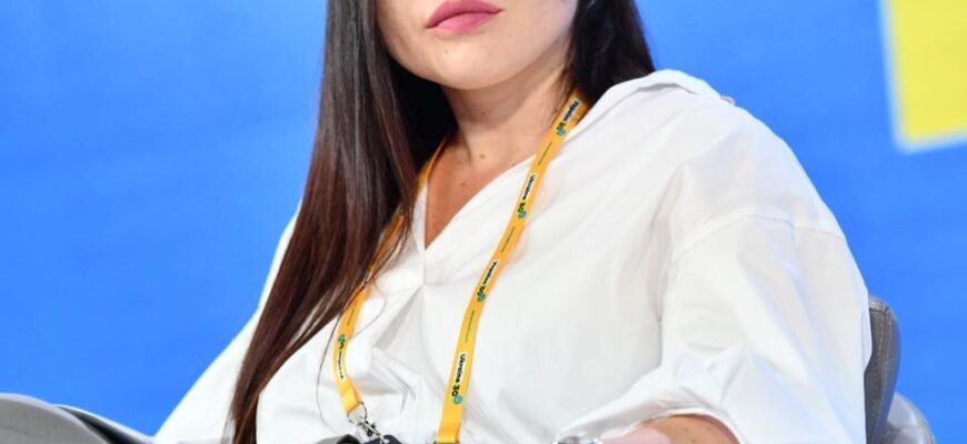Роман З Талантом: Життєвий Шлях Відданої Арифа Рози Тапанової