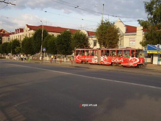 Зупинка Музей Коцюбинського у Вінниці: що варто знати мандрівнику