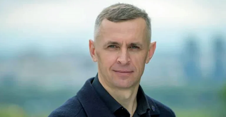 Біографія Віктора Шлінчака: Шлях успішного медіаменеджера і журналіста