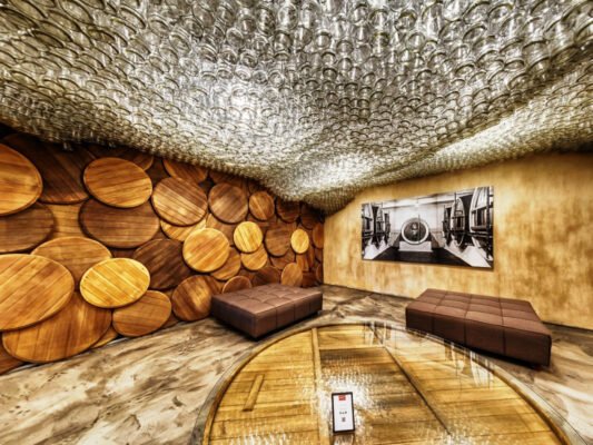 Музей коньячної справи Шустова: поглиблене занурення у світ бренді