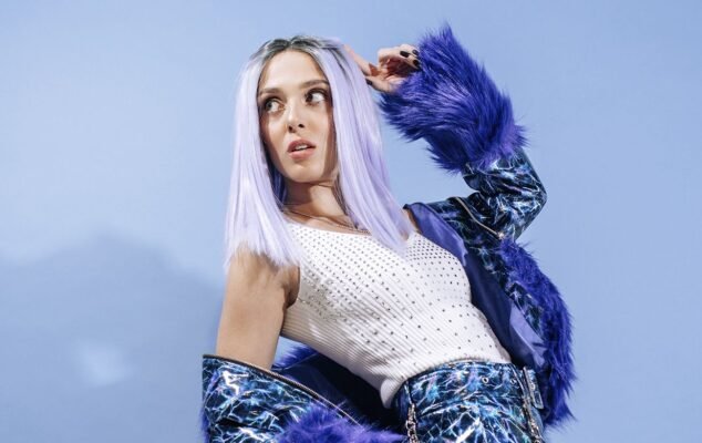 Життєвий шлях та досягнення відомої співачки Від Клер – її біографія