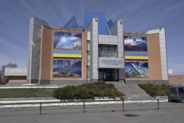 Аерокосмічний музей Дніпро: інтерактивна подорож у космос та історію