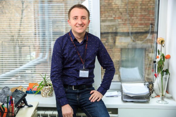 Життєвий шлях Ростислава Буняка: лідерство та досягнення в Україні