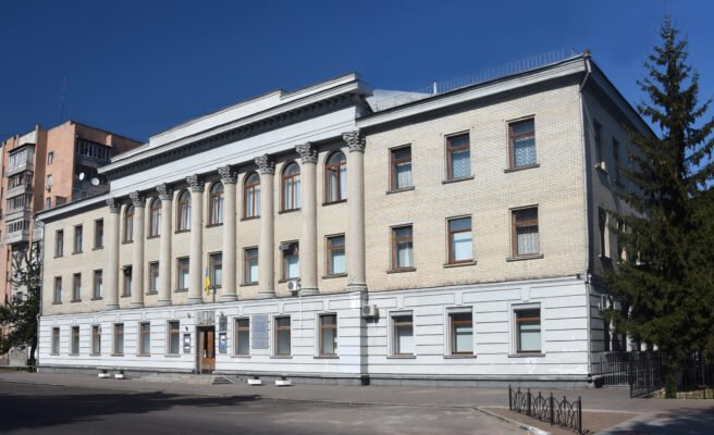 Відкрийте світ мистецтва: Художній музей Черкаси – твоє натхнення