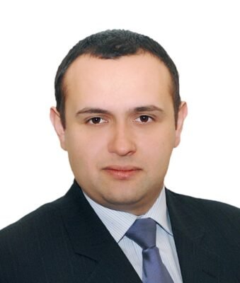 Біографія Юрія Ткачука: Шлях до Визнання Як Відомого Фахівця