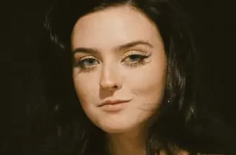 Біографія Анастимози: Видатний Життєвий Шлях і Внесок у Науку