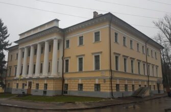 Чернігівський обласний історичний музей ім. В.В. Тарновського: історія та експонати