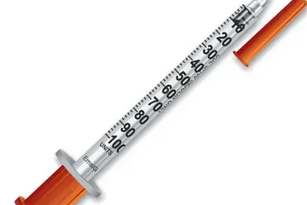 Інсуліновий шприц: Як обрати та використовувати для безпеки і комфорту