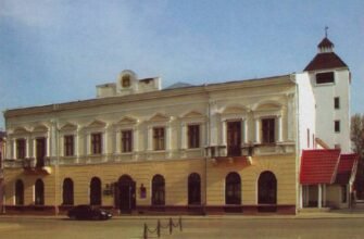 Косівський музей Гуцульщини: Подорож у світ традицій та культури Карпат