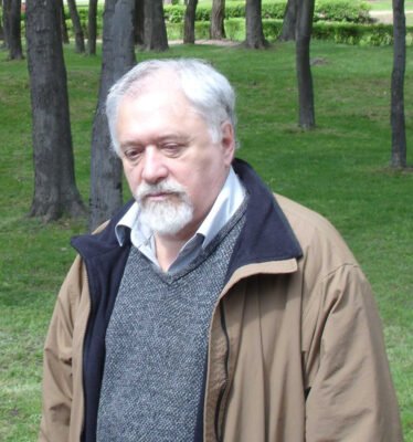 Докладна Біографія Семена Глузмана: Життя Психіатра та Дисидента