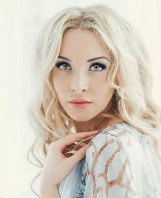 Андріана: Біографія та Історії Успіху Співачки, Яка Підкорює Сцени