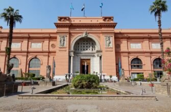 Відкрийте Скари Каїрського Музею: Історія Єгипту в Експонатах