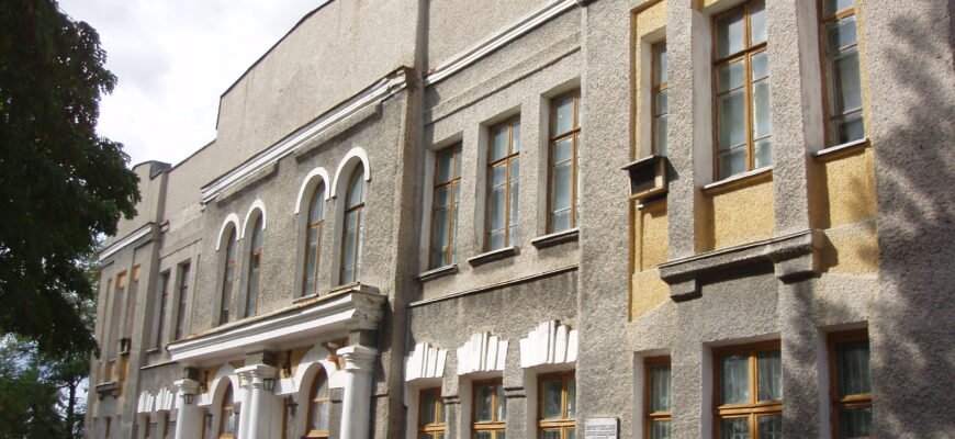 Відкрийте для себе історію в Коростенському краєзнавчому музеї