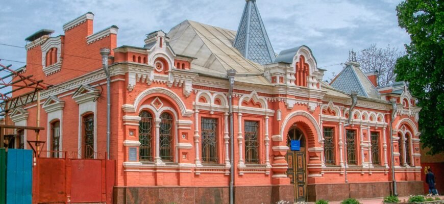 Відвідайте художньо-меморіальний музей О. О. Осмьоркіна: Історія та мистецтво