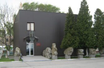 Відвідайте Київський обласний археологічний музей: історія та артефакти