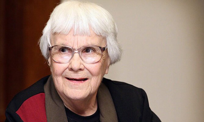 Біографія Гарпер Лі: Видатний життєвий шлях авторки “Убити пересмішника”