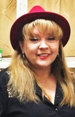 Лілія Сандулеса: Історія Життя та Успіху Видатної Української Співачки