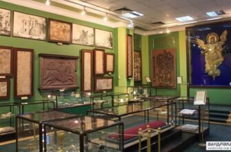 Відвідайте музей історії Михайлівського Золотоверхого монастиря в Києві