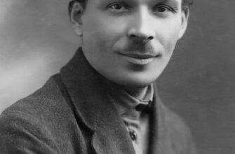 Відкрийте для себе життя та творчість Миколи Куліша, генія української драматургії.