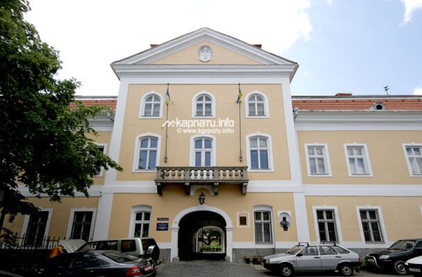 Відкрийте для себе скарби: художній музей Ужгород чекає на вас!