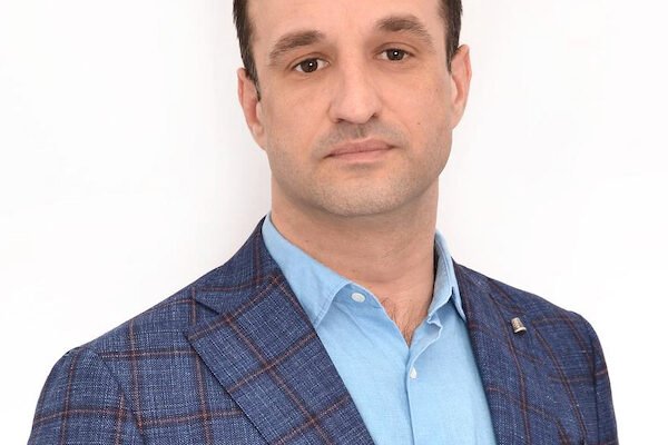 Біографія Михайла Стефанишина: ключові етапи життя та досягнення