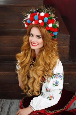 Ярослава Руденко: детальний огляд життєвого шляху співачки та діячки