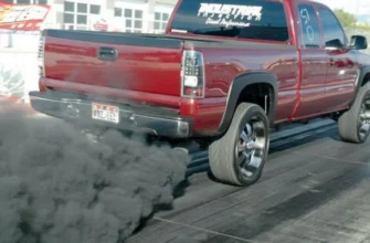 Чорний дим з вихлопної дизель при розгоні: причини та рішення