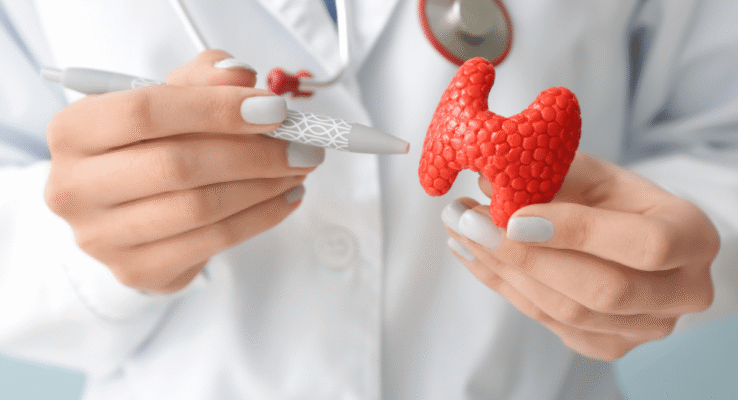 Аутоімунний тиреоїдит: чи можна завагітніти з цим діагнозом?