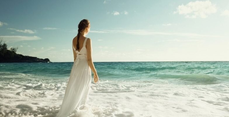 Стильні ідеї для носіння жіночих джинсів баггі: поради та тренди Стильні ідеї для носіння жіночих джинсів баггі: поради та тренди