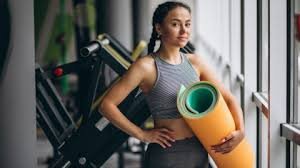 Чи можна качати прес під час місячних: безпека та поради лікарів