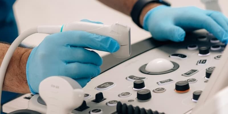 Чи можна робити УЗД при місячних: особливості та рекомендації