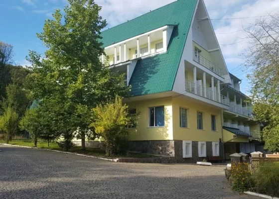 Санаторій Синяк: що лікує та які захворювання оздоровлюють?