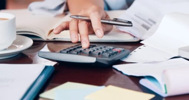 Стильні поєднання одягу: ідеї для модного образу 2023 року Стильні поєднання одягу: ідеї для модного образу 2023 року