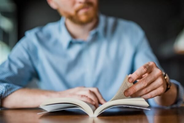 Загадкова історія та сучасне використання мішури: тренди 2023 року Загадкова історія та сучасне використання мішури: тренди 2023 року