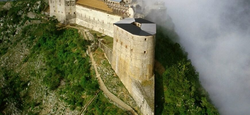 Попит: що це таке, фактори впливу та як він формується?