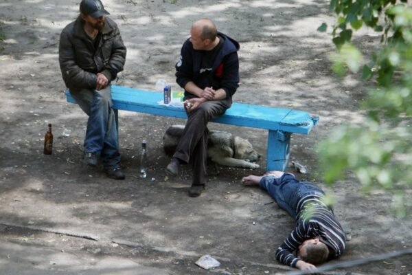 Мораль: Визначення, Основні Принципи Та Її Вплив На Суспільство Мораль: Визначення, Основні Принципи Та Її Вплив На Суспільство