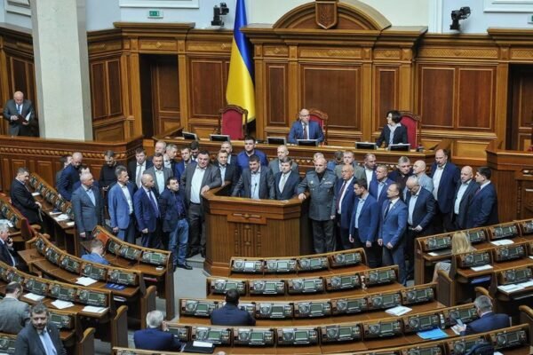 Еволюція: Від перших клітин до сучасного біорізноманіття Землі