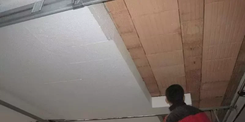 Чи можна утеплювати пінопластом зсередини: переваги та недоліки