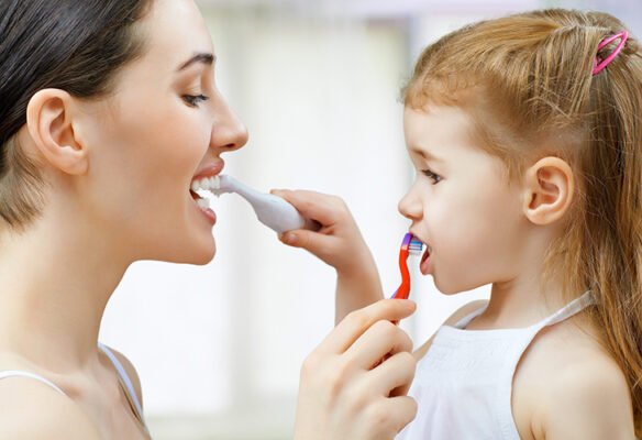 Як позбутися неприємного запаху з рота у дитини: ефективні поради