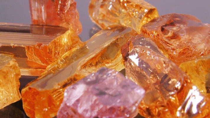 Блакитний топаз: властивості каменю, значення та енергетика