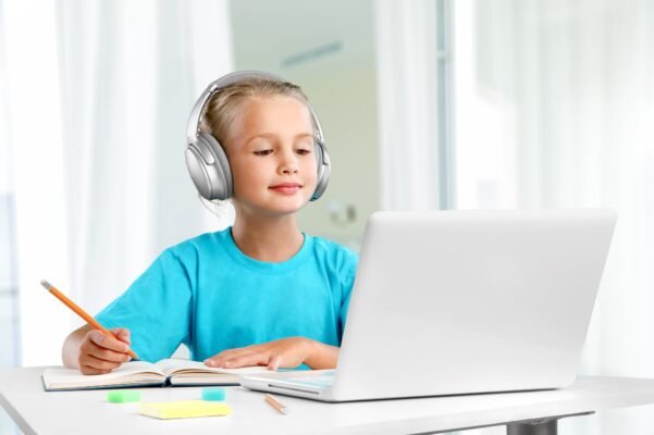 Чому варто вивчати іноземні мови: головні переваги для успіху