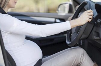 Чи обов’язково пристібати ремінь безпеки на задньому сидінні авто?