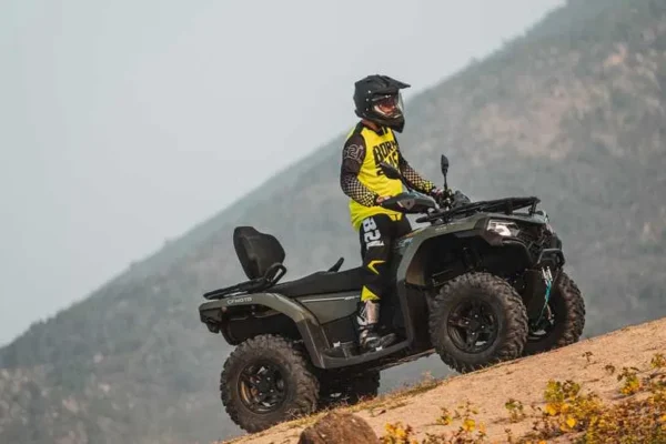 Чи потрібні права на квадроцикл в Україні: Вимоги та правила 2023