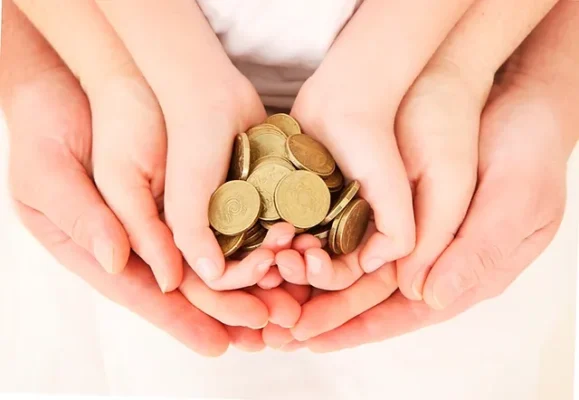 Чи потрібно сплачувати аліменти після позбавлення батьківських прав?