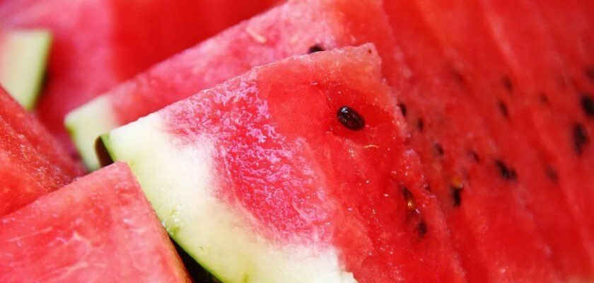 Лікувальні властивості кавуна: користь для здоров’я та організму