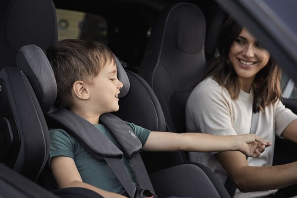 На чому дозволено їздити дітям з 12 років: повний огляд варіантів