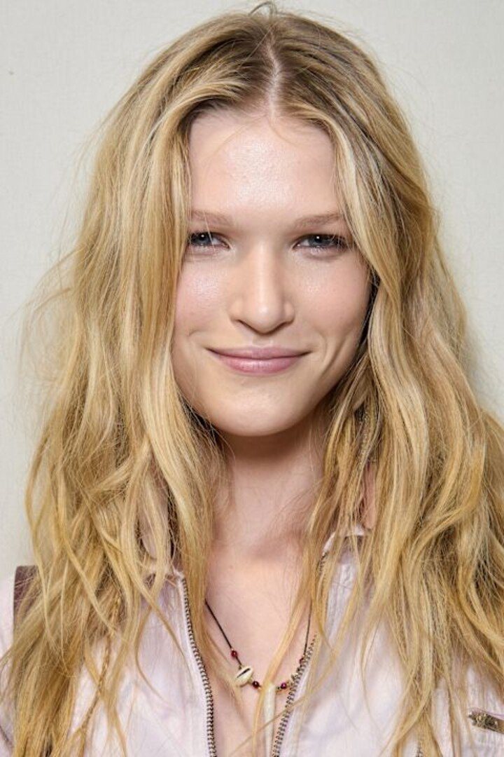 Найдовше волосся у світі має українка: у 2024 році вона встановила ...